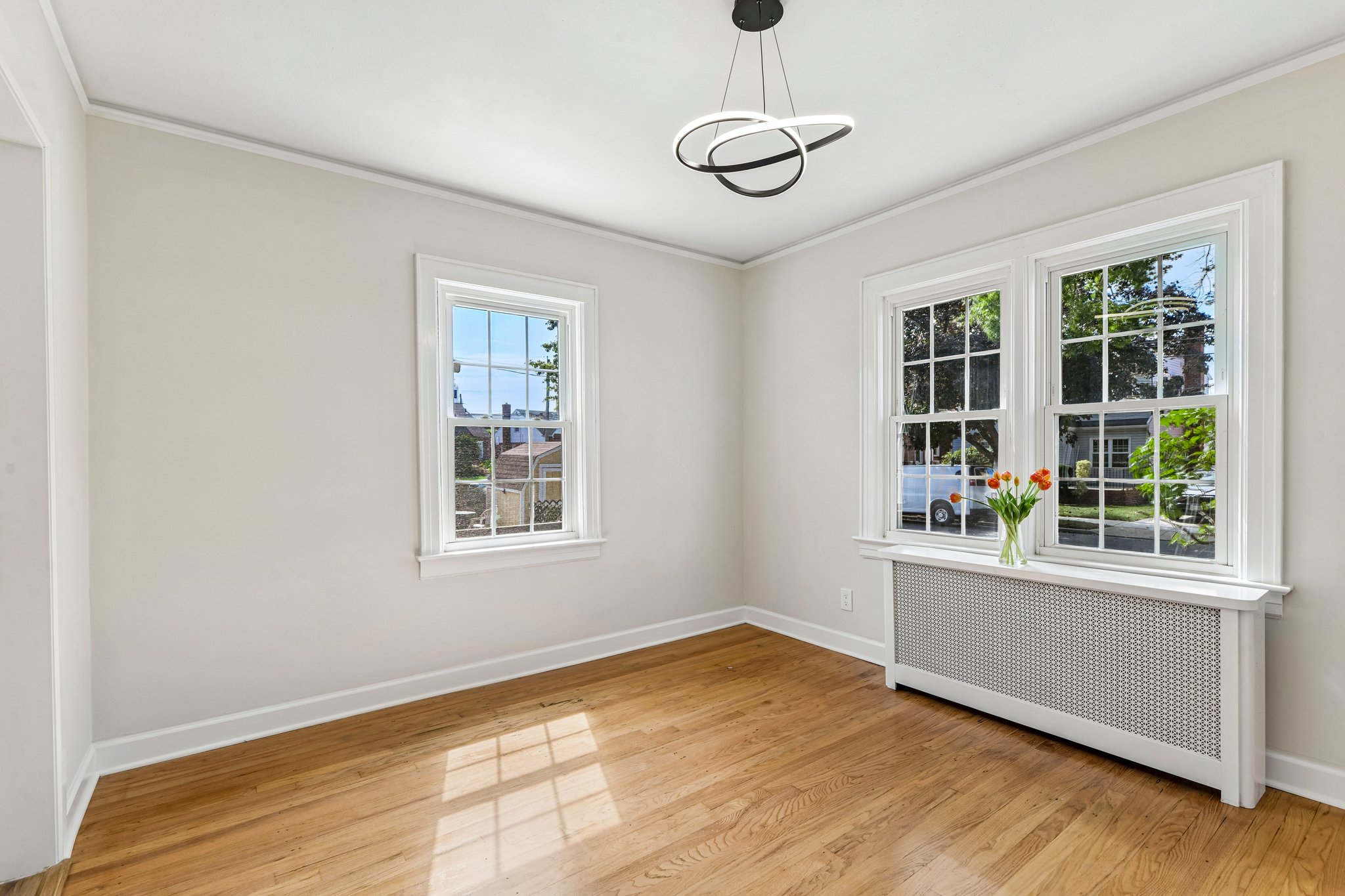 14-web-or-mls-Paul Ave-S1909-012