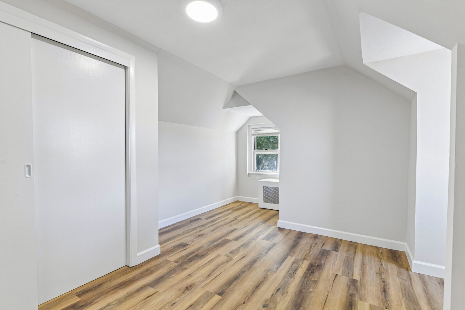 24-web-or-mls-Paul Ave-S1909-022