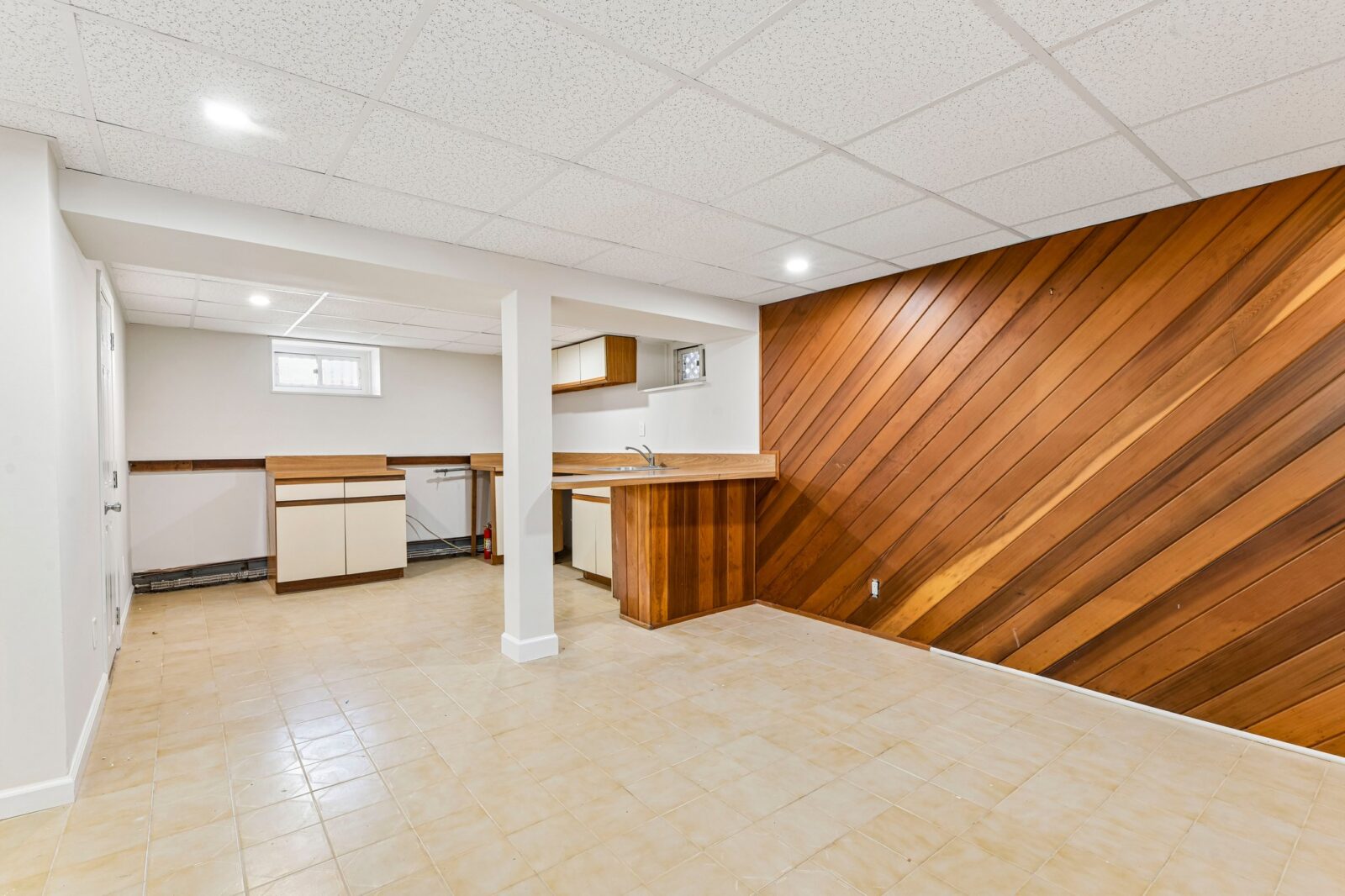 32-web-or-mls-Paul Ave-S1909-030
