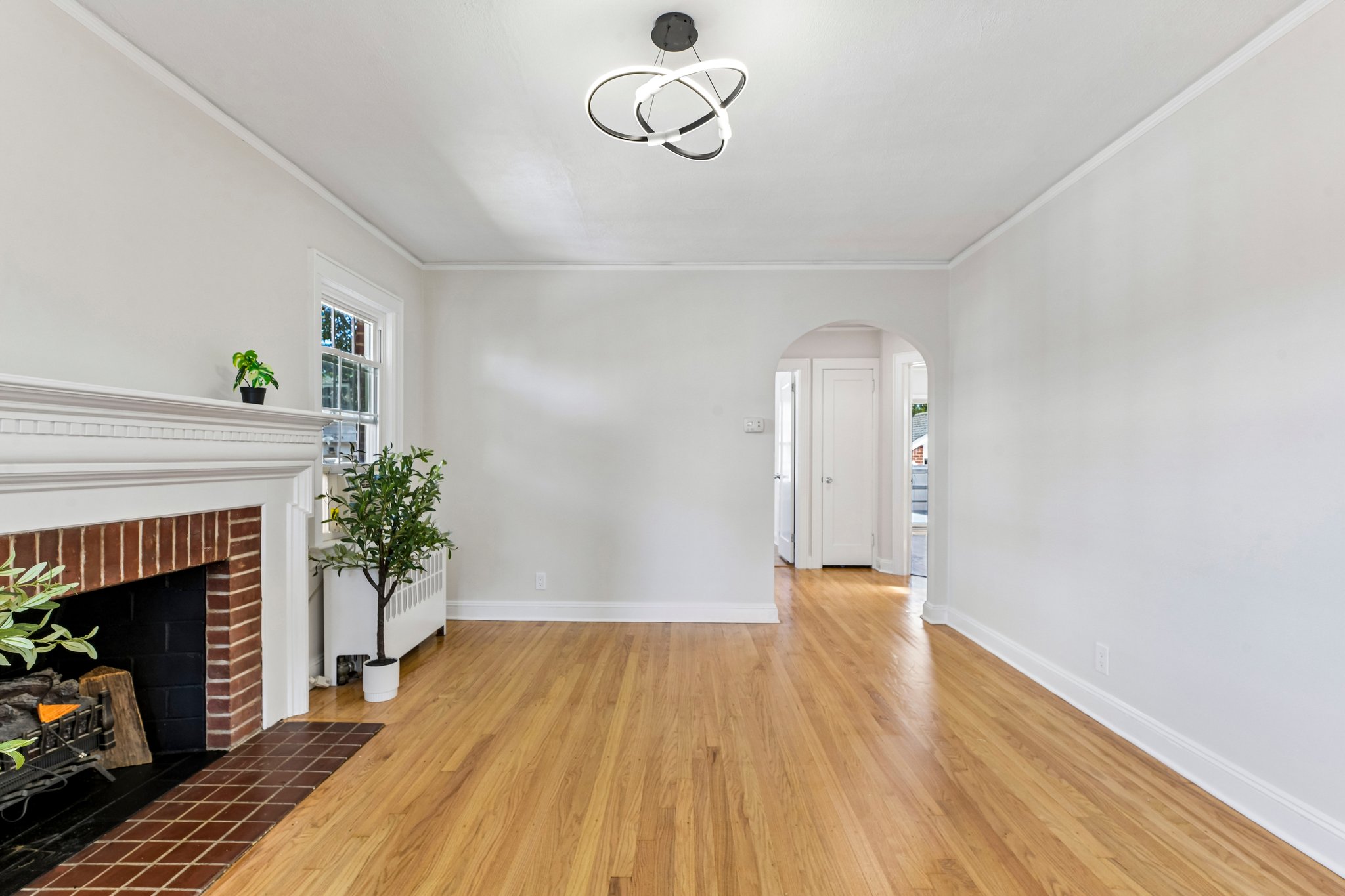 7-web-or-mls-Paul Ave-S1909-005