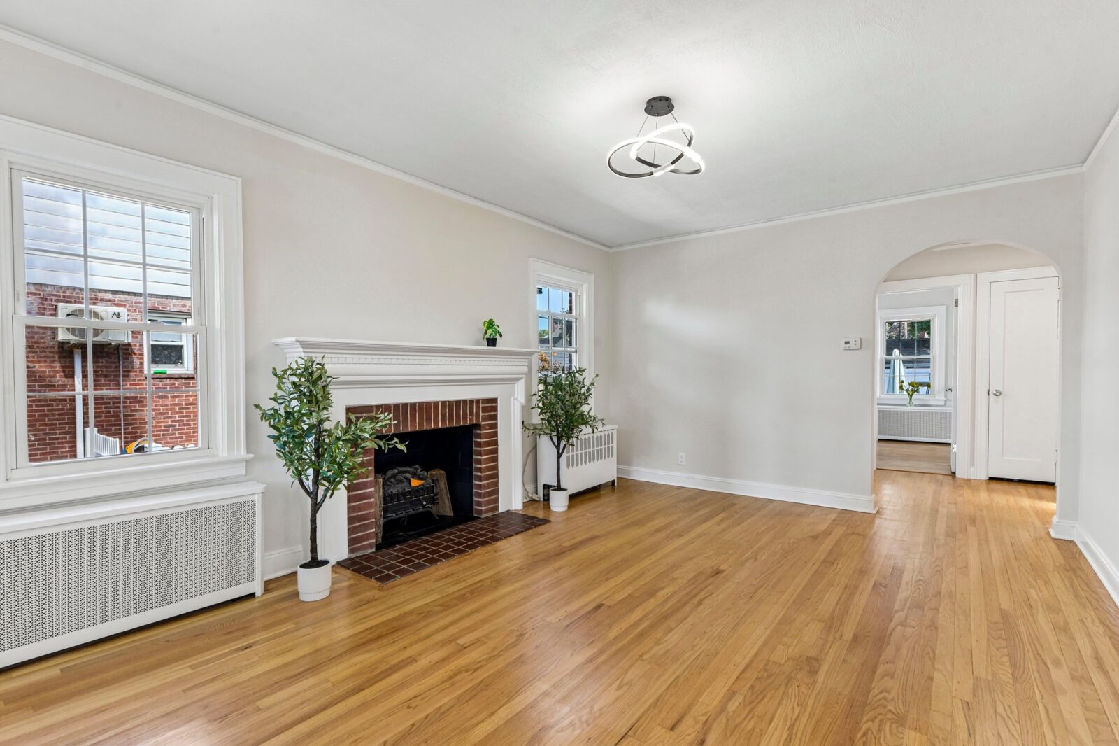 8-web-or-mls-Paul Ave-S1909-006
